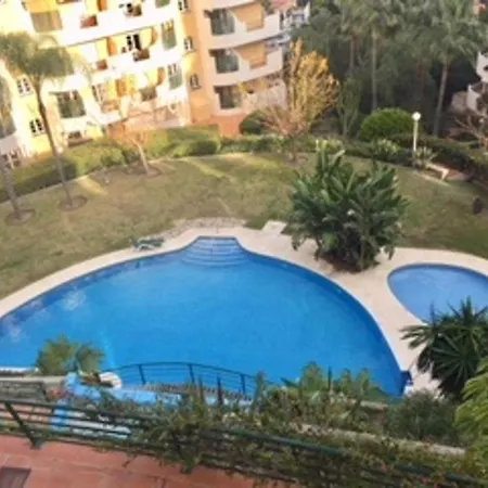 아파트 2-bed Sea View 10 Mins From Puerto Banus 마르베야