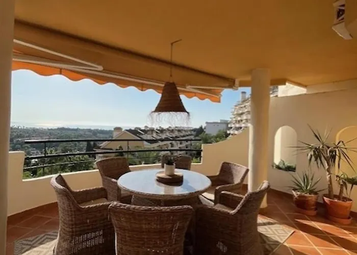 Daire 2-bed Sea View 10 Mins From Puerto Banus Marbella