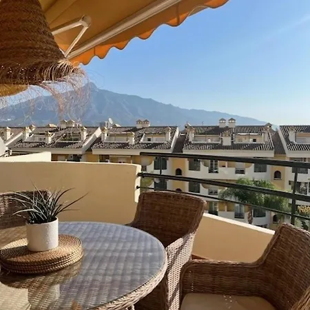 2-bed Sea View 10 Mins From Puerto Banus Apartman *